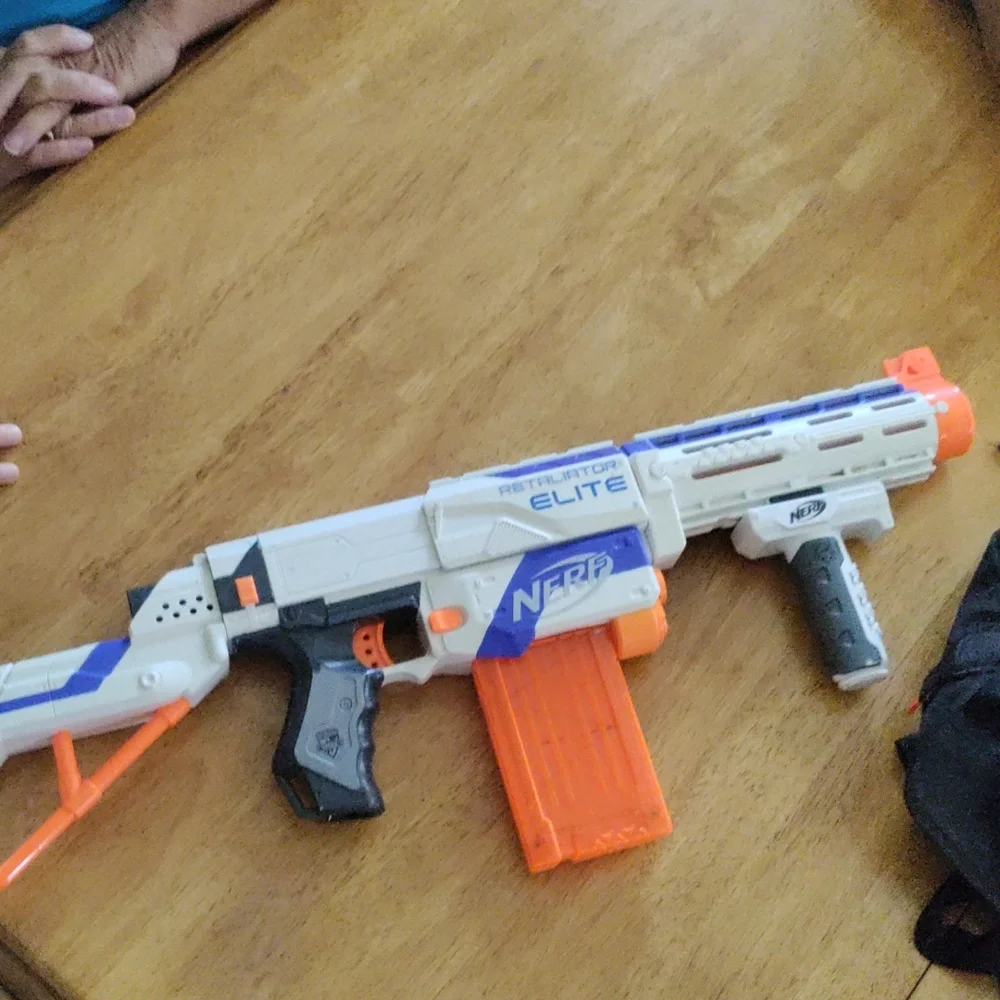 Nerf Gun - Picture 2 of 2